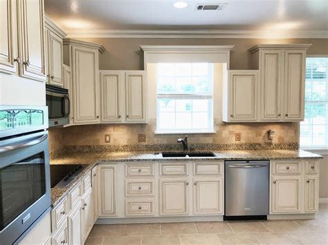 What Color Should I Paint My Kitchen With White Cabinets?